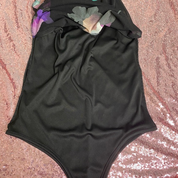 Fashion Nova Party Dress - Picture 3 of 3